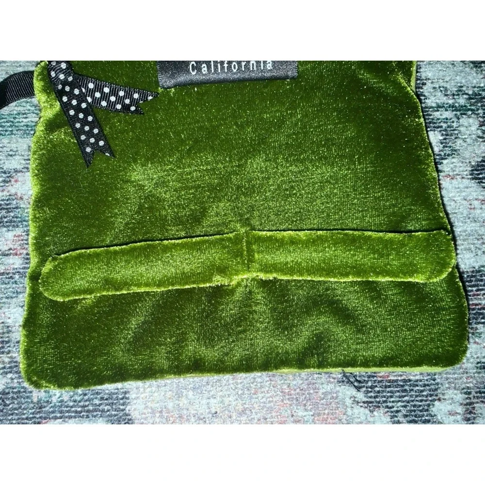 Goody Goody California Travel Jewelry Roll Organizer Embroidered Floral Velvet